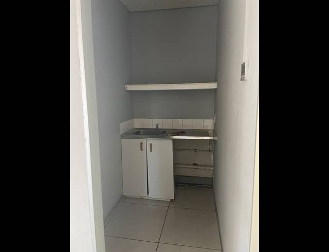53M² OFFICE TO LET IN LA LUCIA